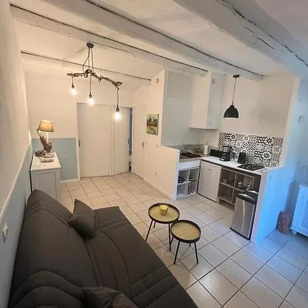 Gîte 5 personnes au cœur de la nature Saint-Aubin-de-Nabirat Extérieur photo